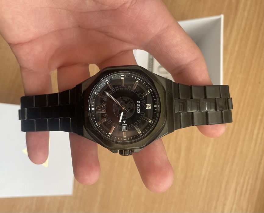 Часовник Guess  (Неизползван)