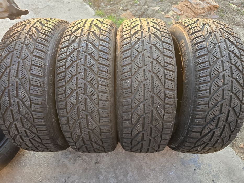 Anvelope 215/60 R16 RIKEN de iarna 2022