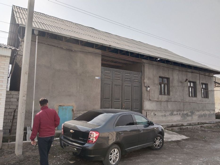 O'rta-Chirchiq 18-Sotux 7-Xona 120-Meval darxti xam bori