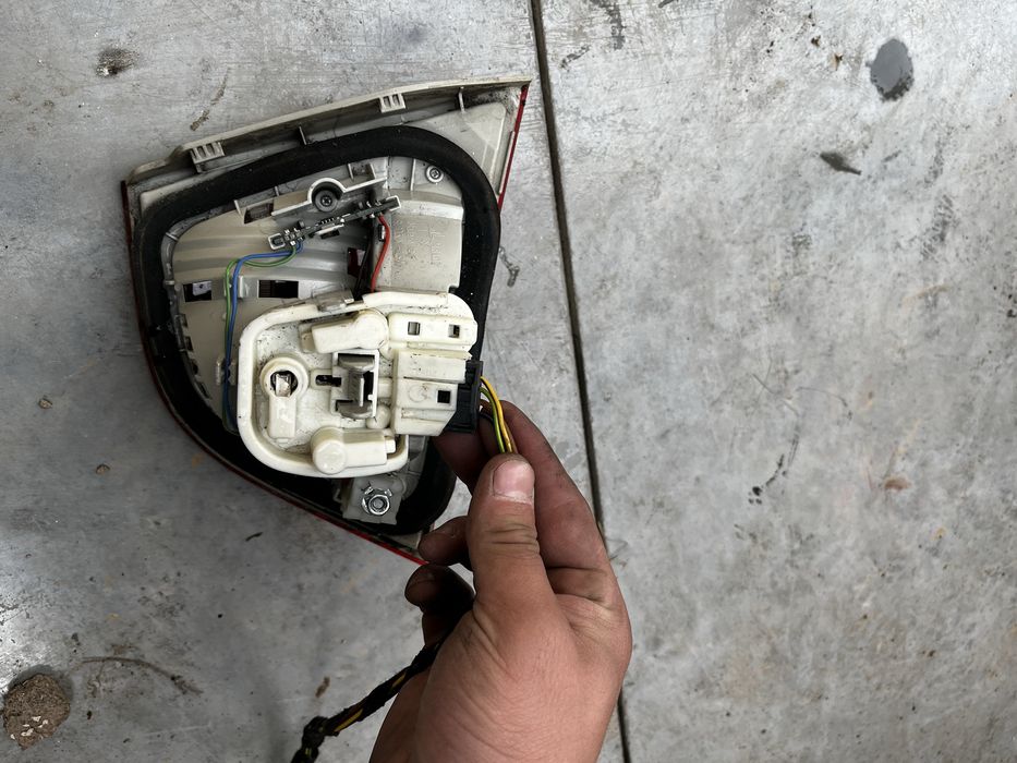 Вътрешни стопове бмв е90 фейс