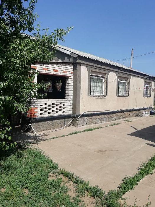Продам отличный дом в Асане