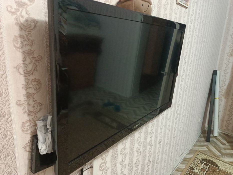 Продам телевизор