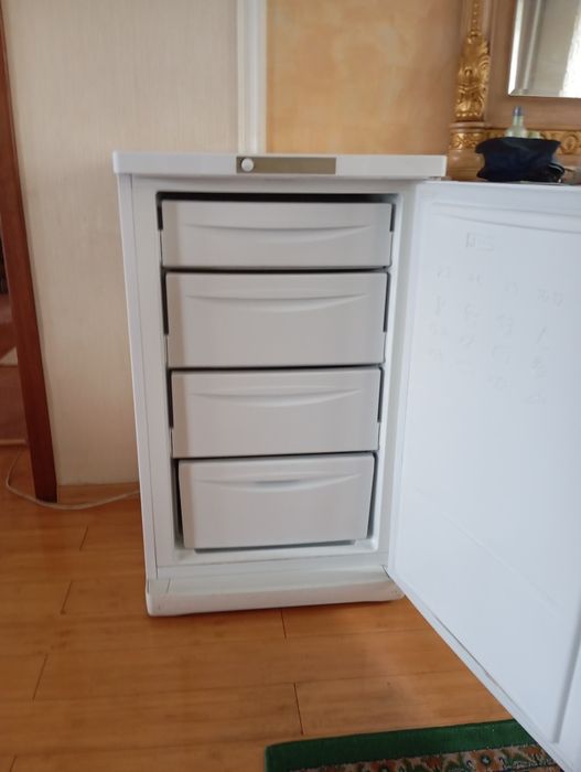 Морозильник Индезит