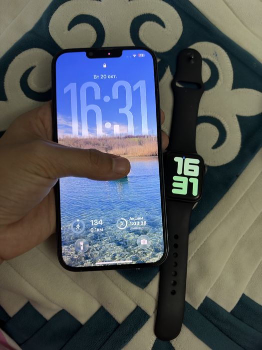 Продам iPhone 13 Pro Max 128 GB + Apple Watch Series 5 (40 мм)