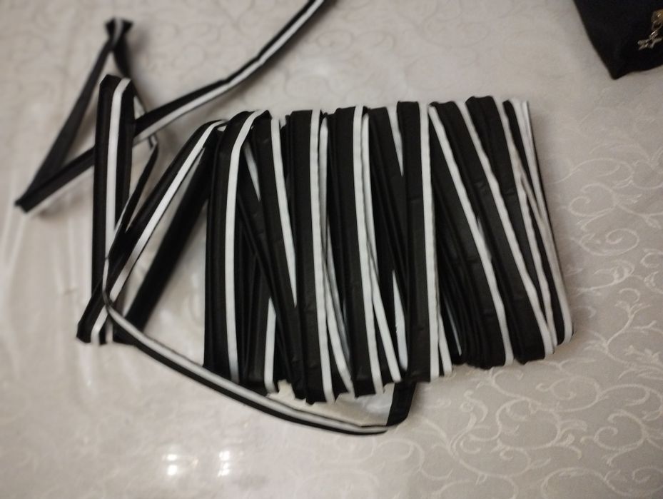 дераза ва темир эшиклар учун махсус резинка совук ва шамол утказмайди