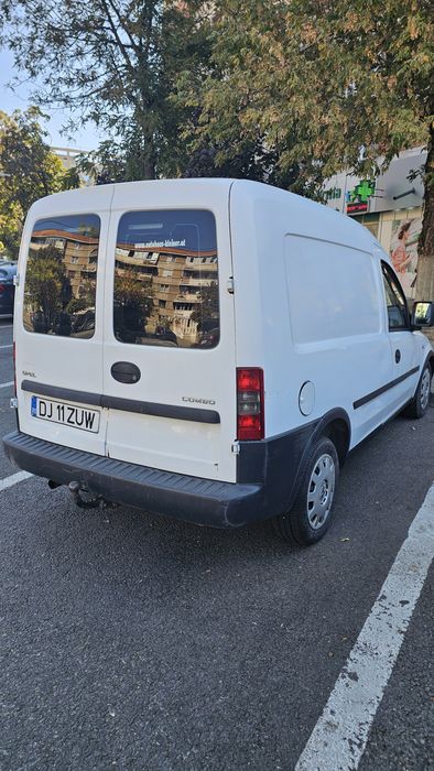 Vand Opel combo.