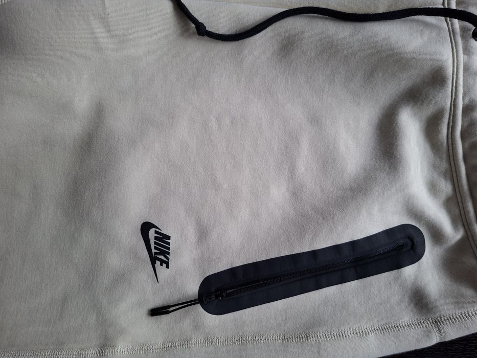 Оригинално долнище Nike Tech Fleece
