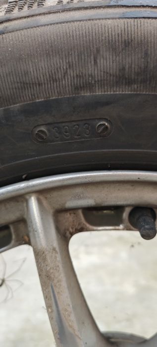 Vand sa schimb Roti mercedes c,e