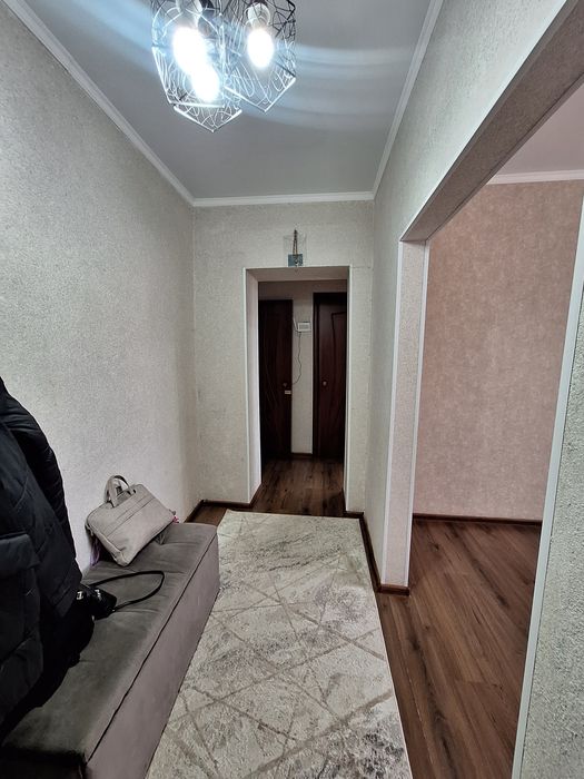 Продаётся 2 комн улучшенная 4 мкрн