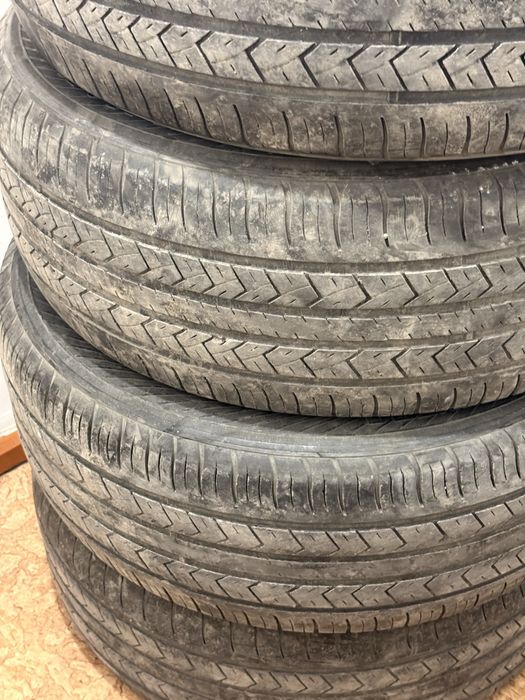 Продам шины 265/60/R18