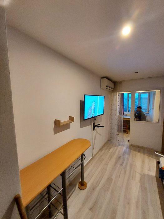 Proprietar vând garsoniera