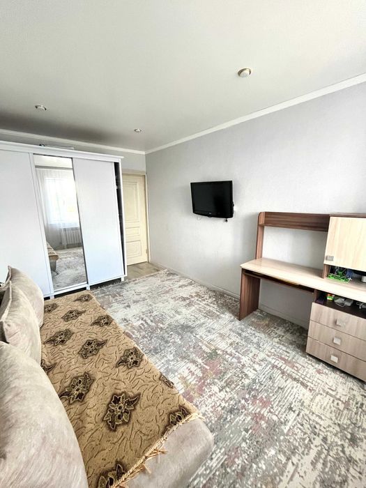 Продаётся 4 комн квартира