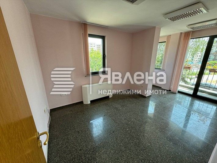 Дава се под наем Офис в София, Кръстова вада - 220 кв.м за 2640 € - Снимка #2