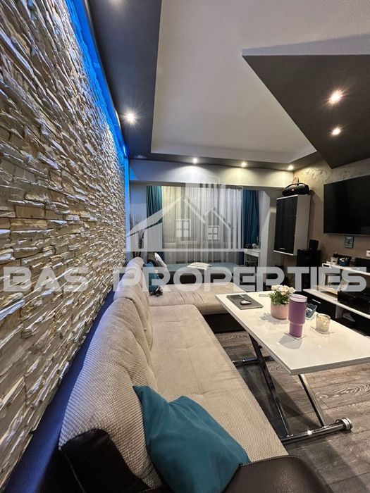 Продава се Двустаен апартамент в София, Дружба 1 - 68 кв.м за 2750 €/кв.м - Снимка #1