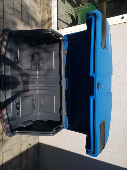 Cutie portbagaj pe carligul de remorcare Towbox V3 - culoare Albastru