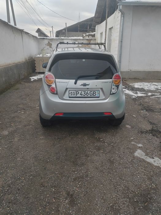 Спарк сотилади краска петно