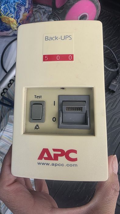 Продам бесперебойный источник питания