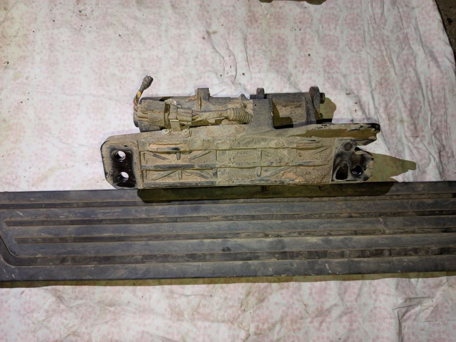 Tank подножки с электро приводом