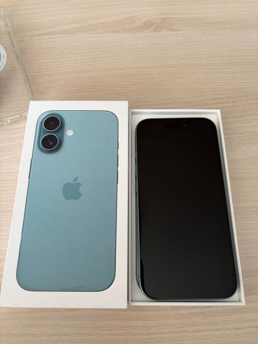 iPhone 16  256GB Teal green