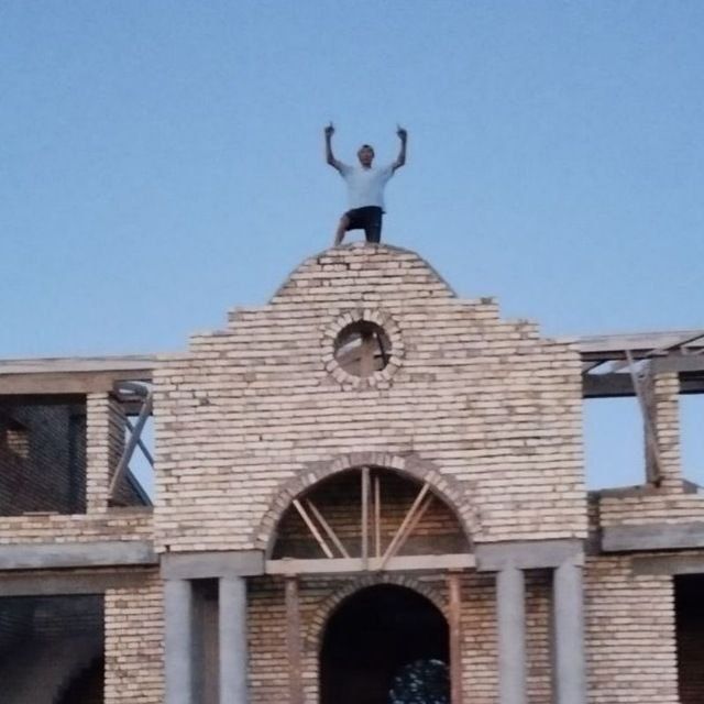 Noldan uy quramiz