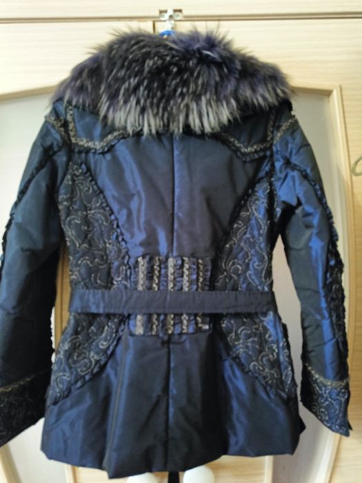 Продам демисезонную куртку