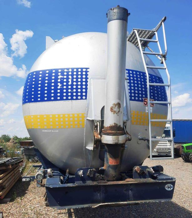 semiremorca Silo Feldbinder 58 m3, aluminiu