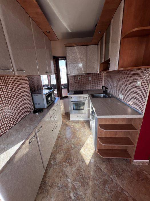 Дава се под наем Тристаен апартамент в Благоевград, Вароша - 92 кв.м за 598.23 € - Снимка #12