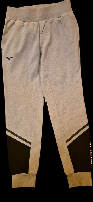 Екип и тениска Mizuno