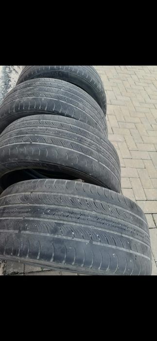 Продам шины комплект 245/45/18