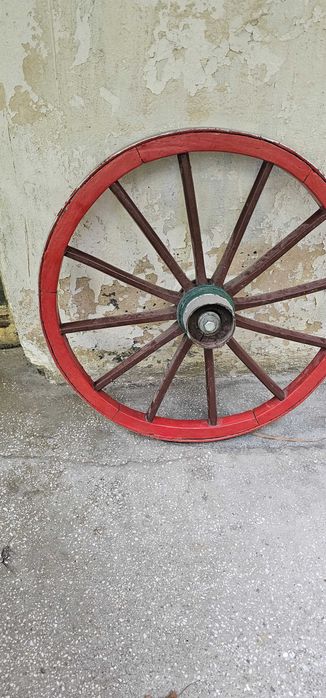 roata din lemn rustica decor