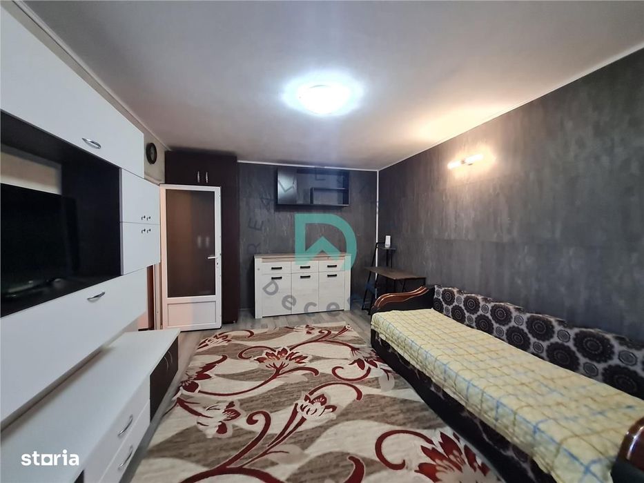 Garsoniera  Astra, bloc apartamente, Brasov