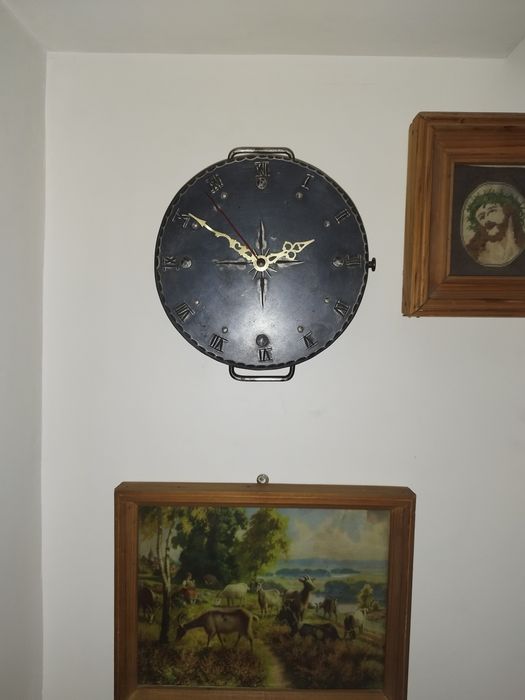 Часовник с орнаменти