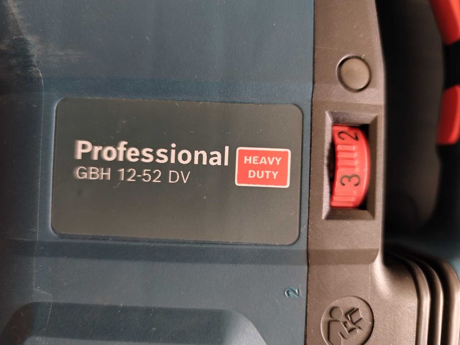 Перфоратор BOSCH Professional GBH 12-52 DV