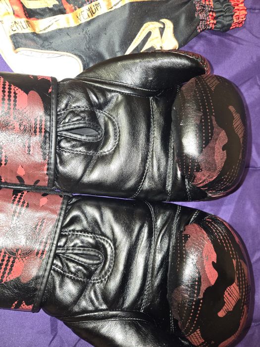 Боксови ръкавици venum 10 oz