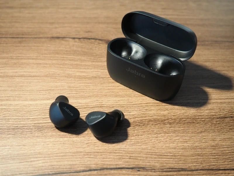 Căști wireless Jabra Elite 4 Active