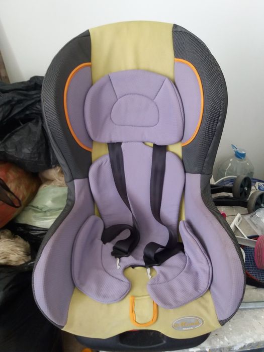 Столче за кола за дете 0-18кг