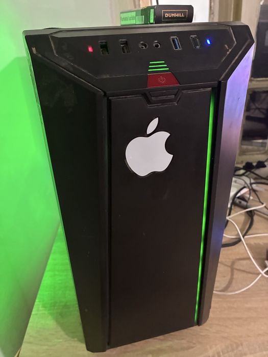 Pc gaming cu monitor