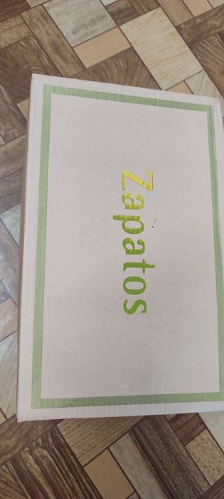Затворени обувки Zapatos