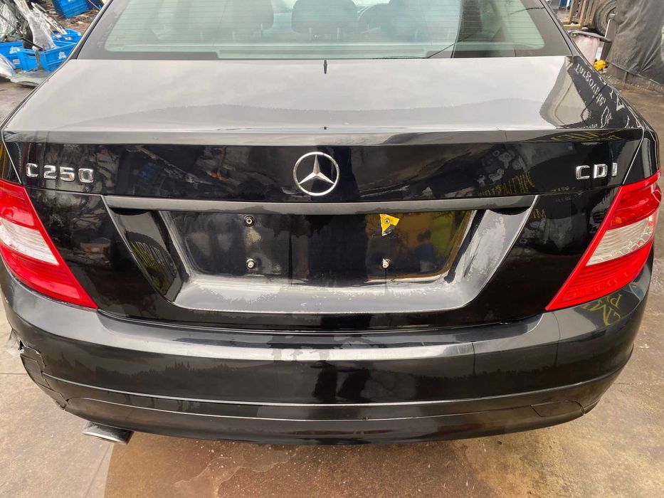Dezmembrez mercedes c class w204 2.2 euro 5/bara fata w204/capota/far/