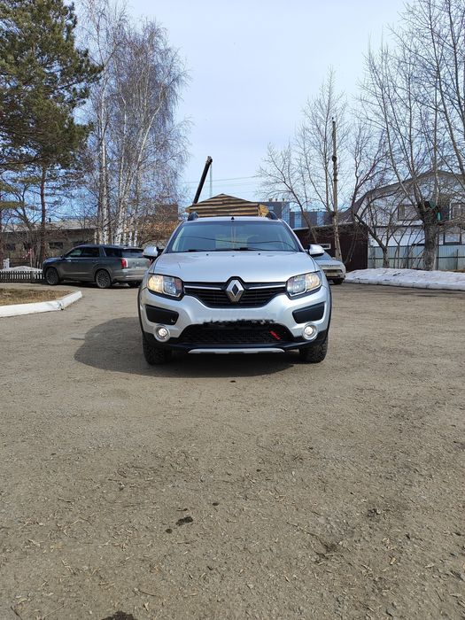 Рено Сандеро Степвей 2015