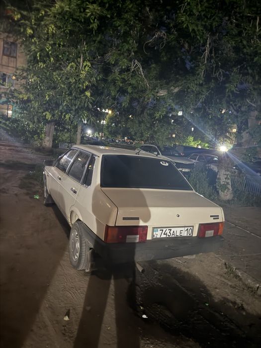 Продам ваз 21099