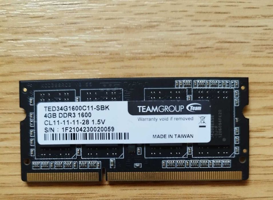 Memorie RAM Laptop 4GB DDR3 1600MHz, Noua in Carcasa, TeamGroup