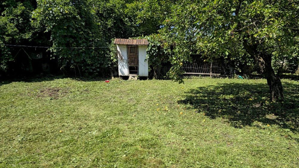 Vand/schimb teren intravilan,casa inclusă, Buduș