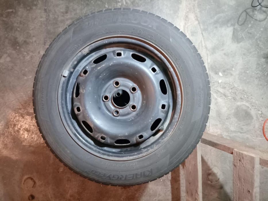 Vand roti 150 lei bucata