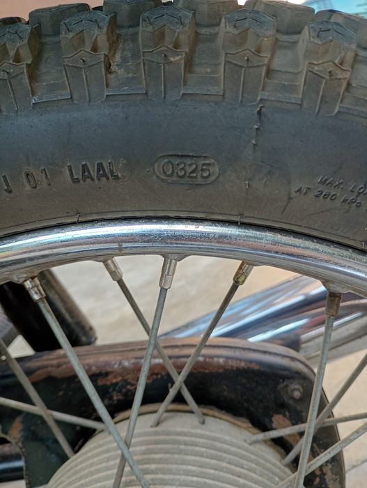 JAWA 350   Retro