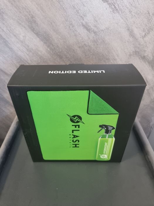 Pachet Ediție Limitată Flash Detail | Hydrocoat + Prosop 850 GSM + Odorizant + Breloc