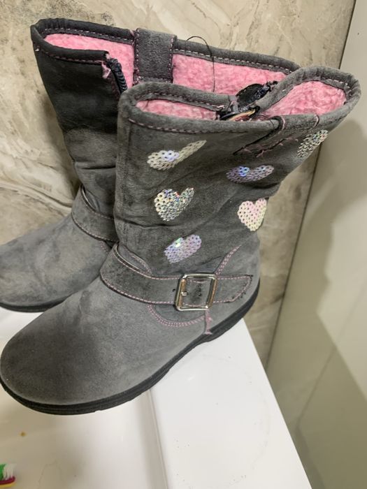 Cuzme fete foarte frumoase marimea 28