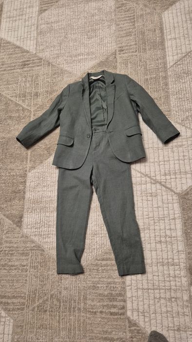Костюм фирмы H&M
