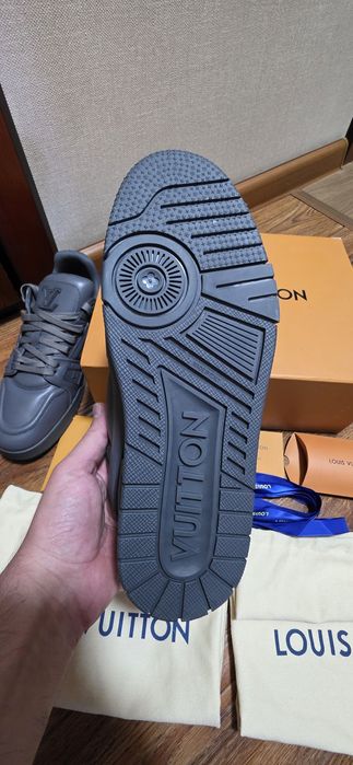 "Louis Vuitton"  красовка Италия оригинал