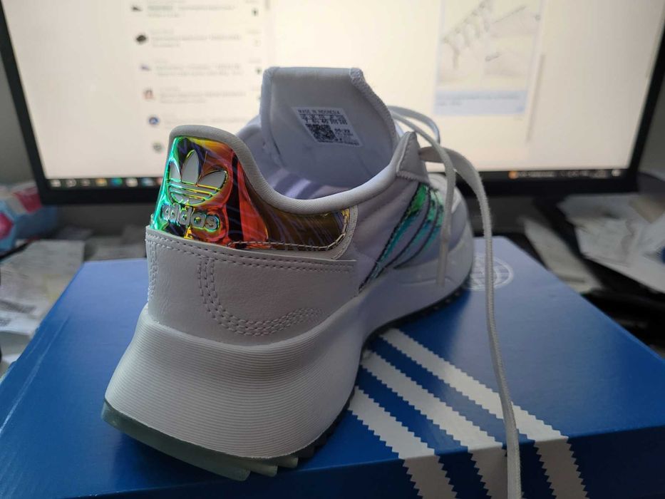 Оригинални дамски обувки  ADIDAS RETROPY F2    EU38 -40